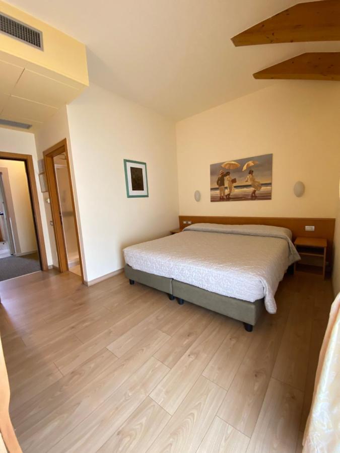 Al Brenta Hotel Levico Terme Buitenkant foto