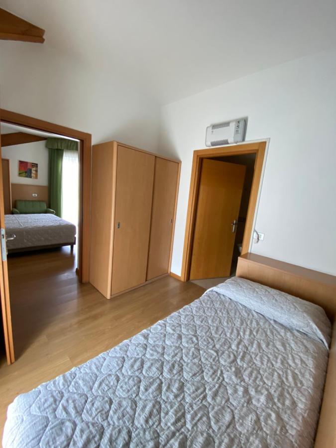 Al Brenta Hotel Levico Terme Buitenkant foto